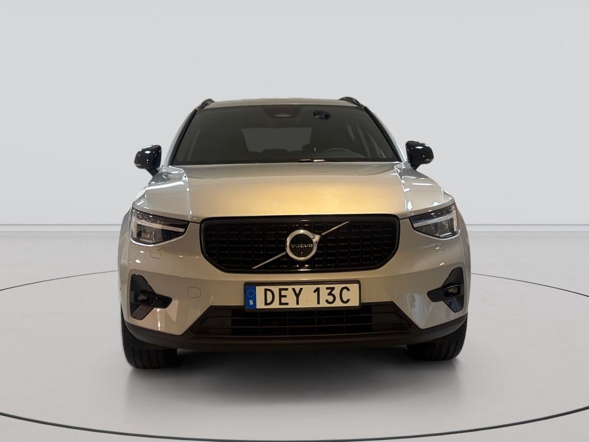 Volvo XC40 B3 Plus Dark 2025, bild 7/10