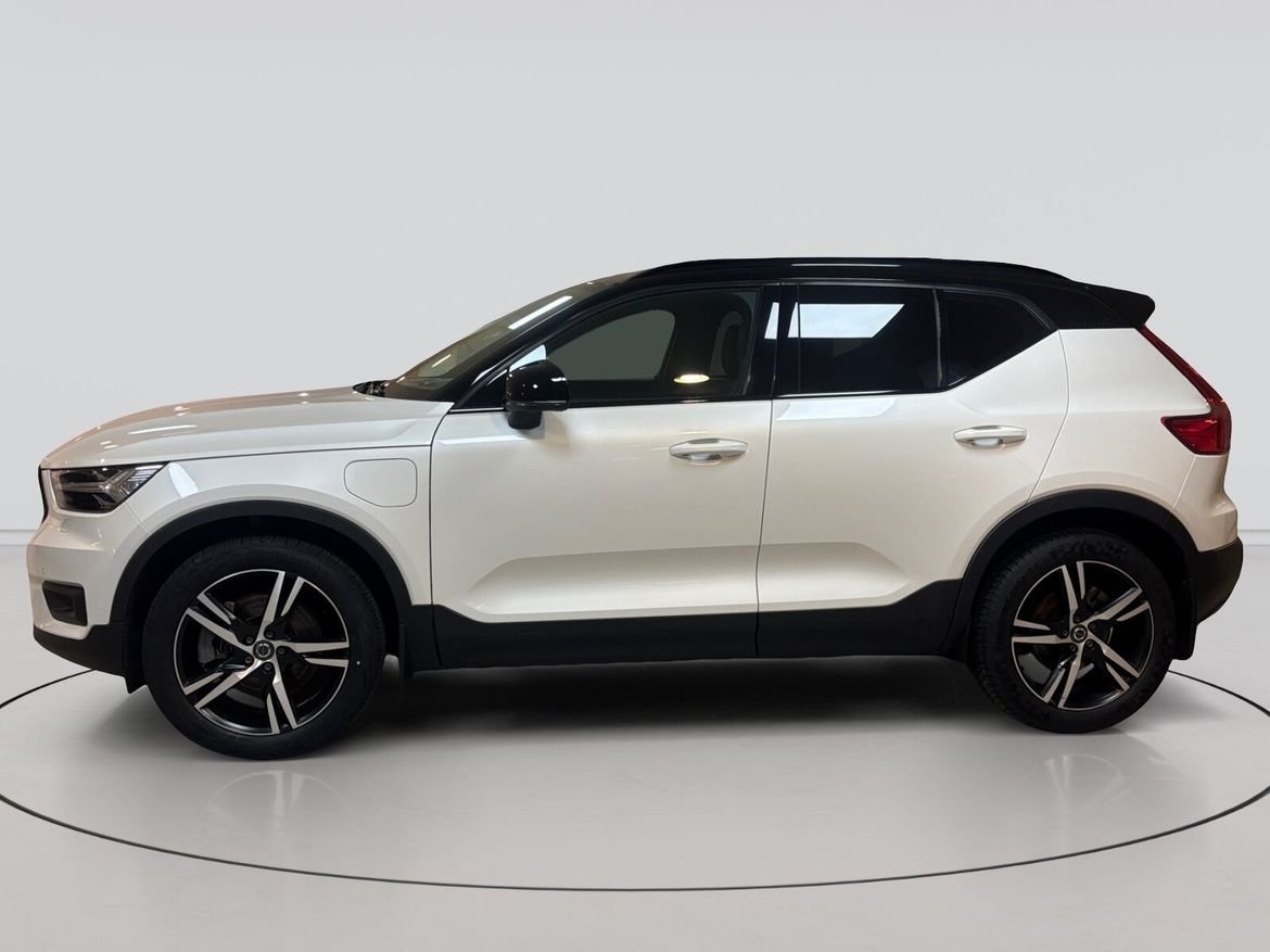 Volvo XC40 T5 R Design 2021, photo 2/10