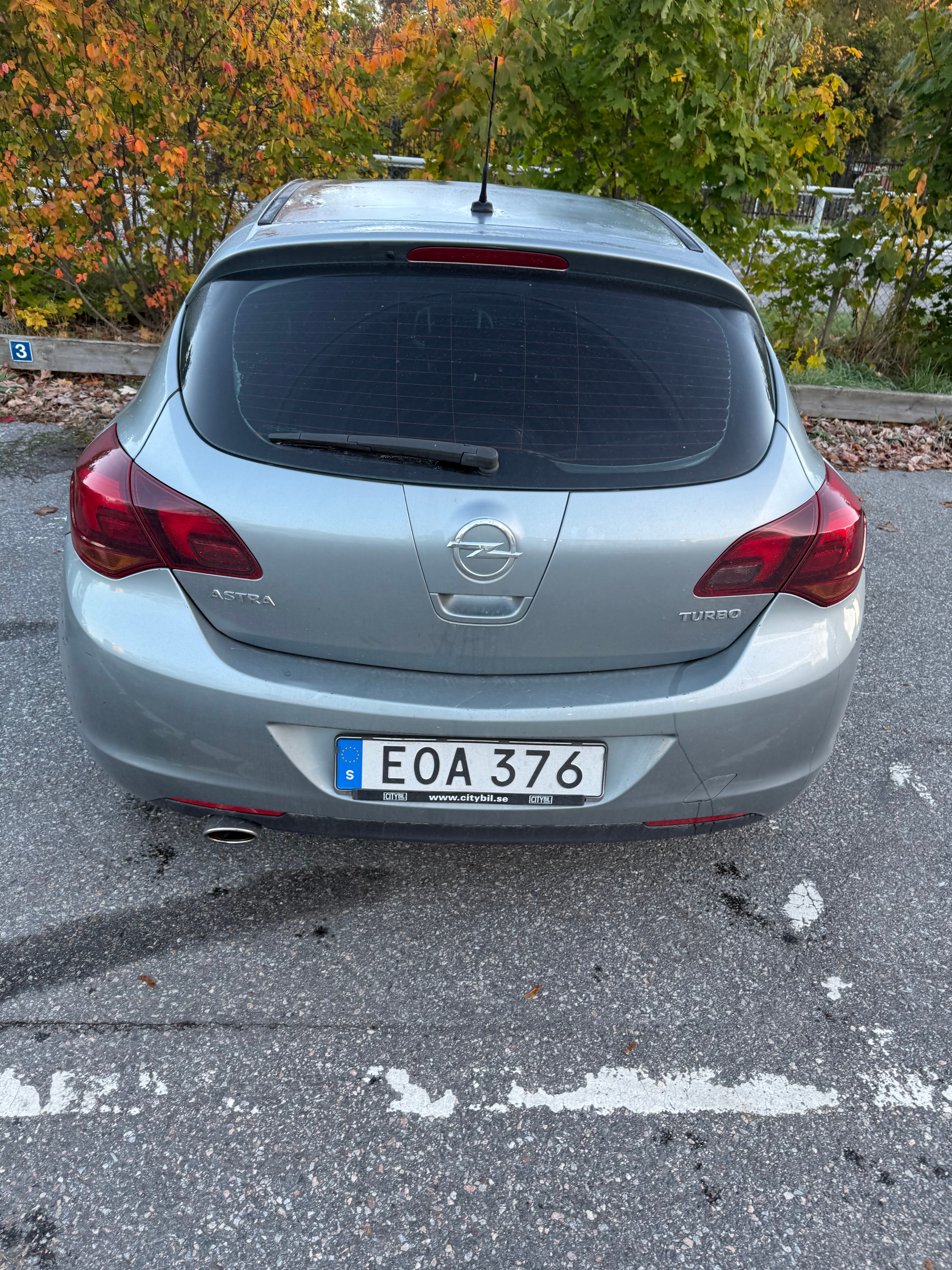 Opel Astra 1.4 Turbo 2012, bild 4/7