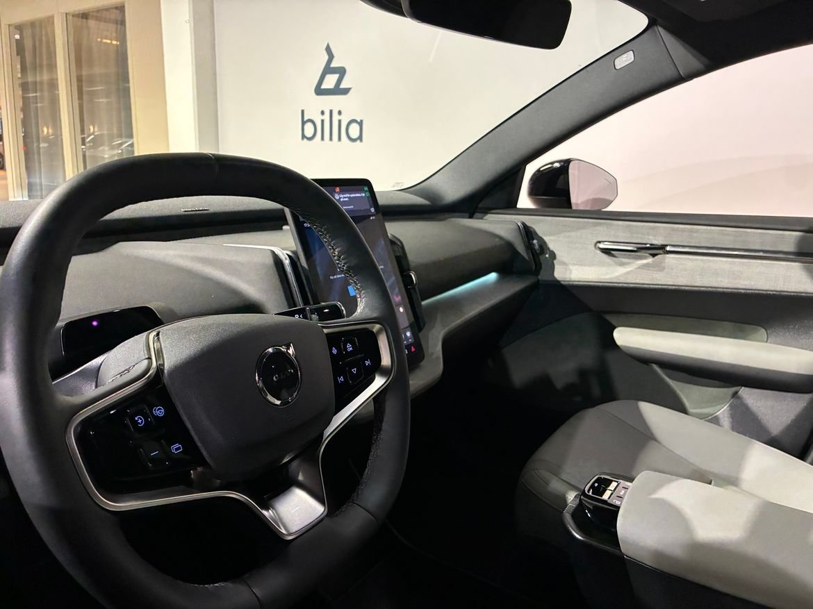 Volvo EX30 Extended Range Plus 2026, bild 6/10
