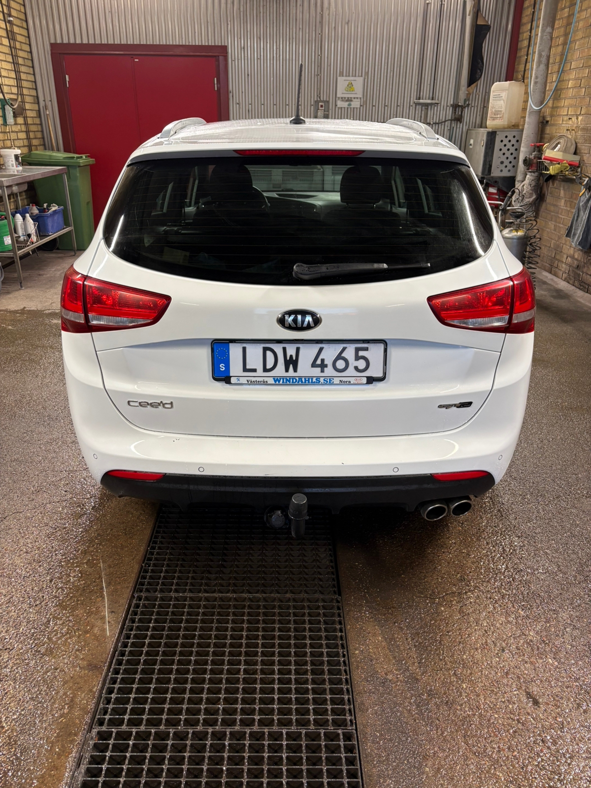 Kia Ceed 1.6 CRDi 136 GT Line 2016, bild 6/8