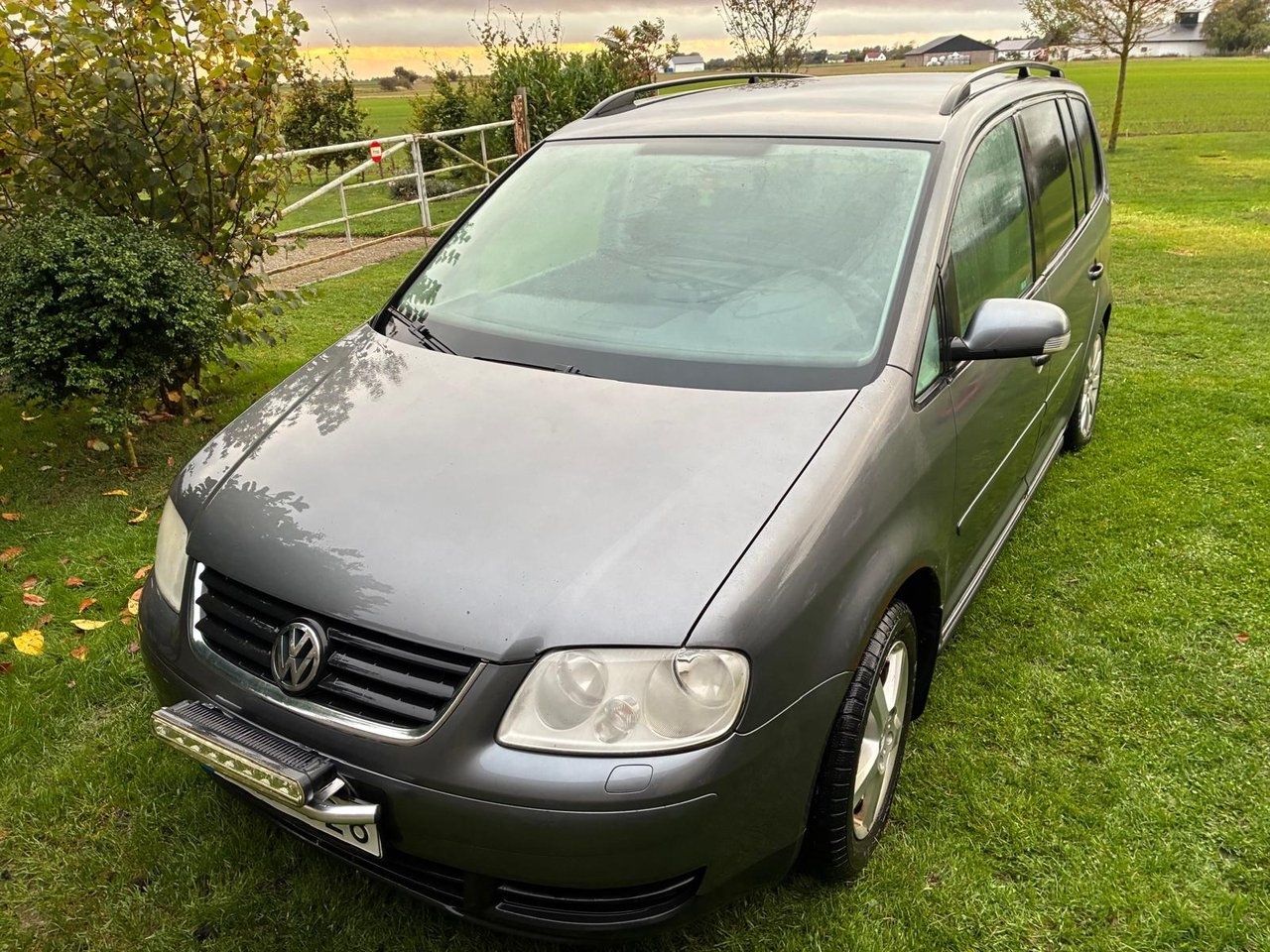 Volkswagen Touran 1.9 TDI DPF 2006, bild 2/4