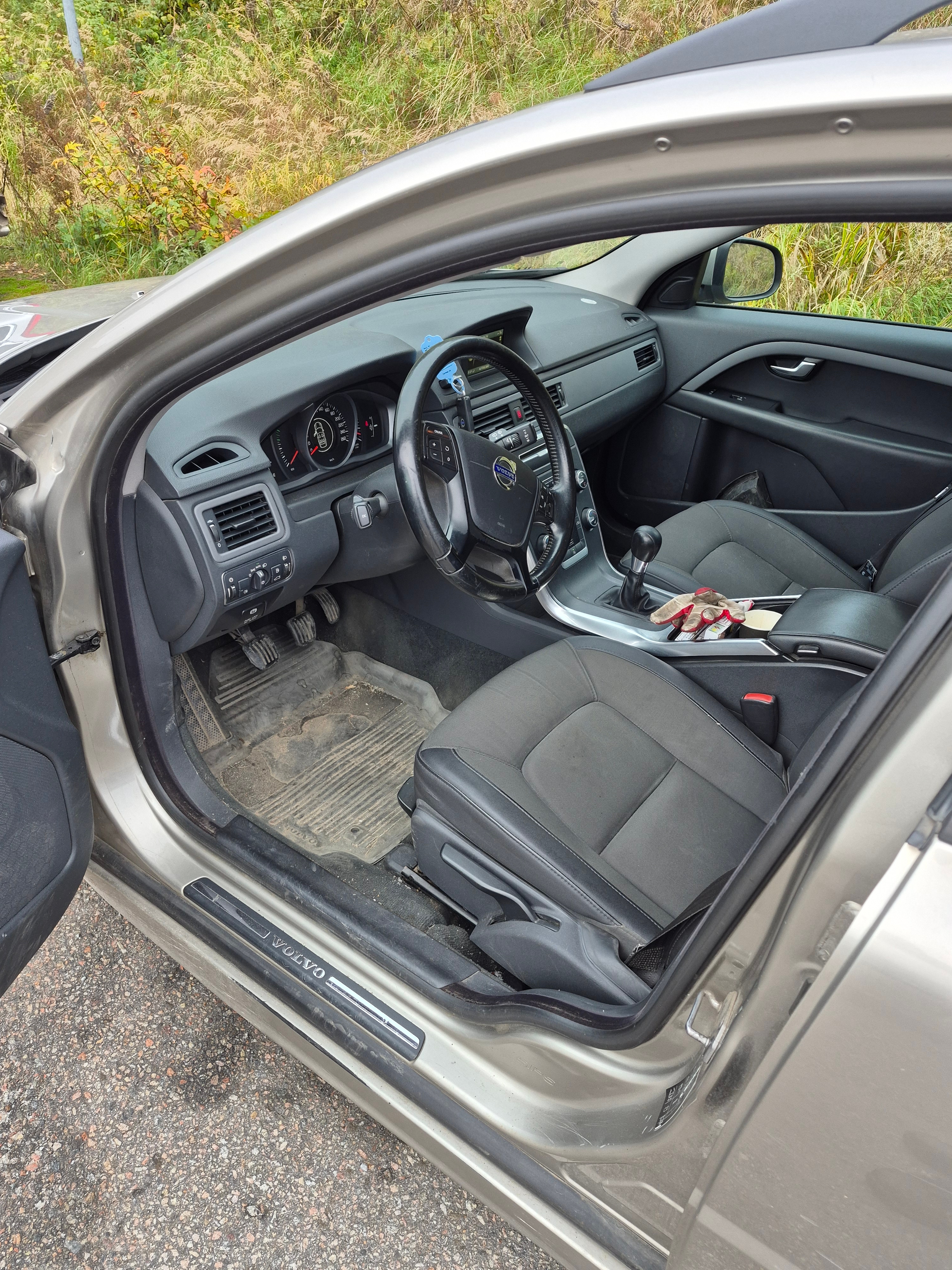 Volvo V70 D2 2014, bild 2/2