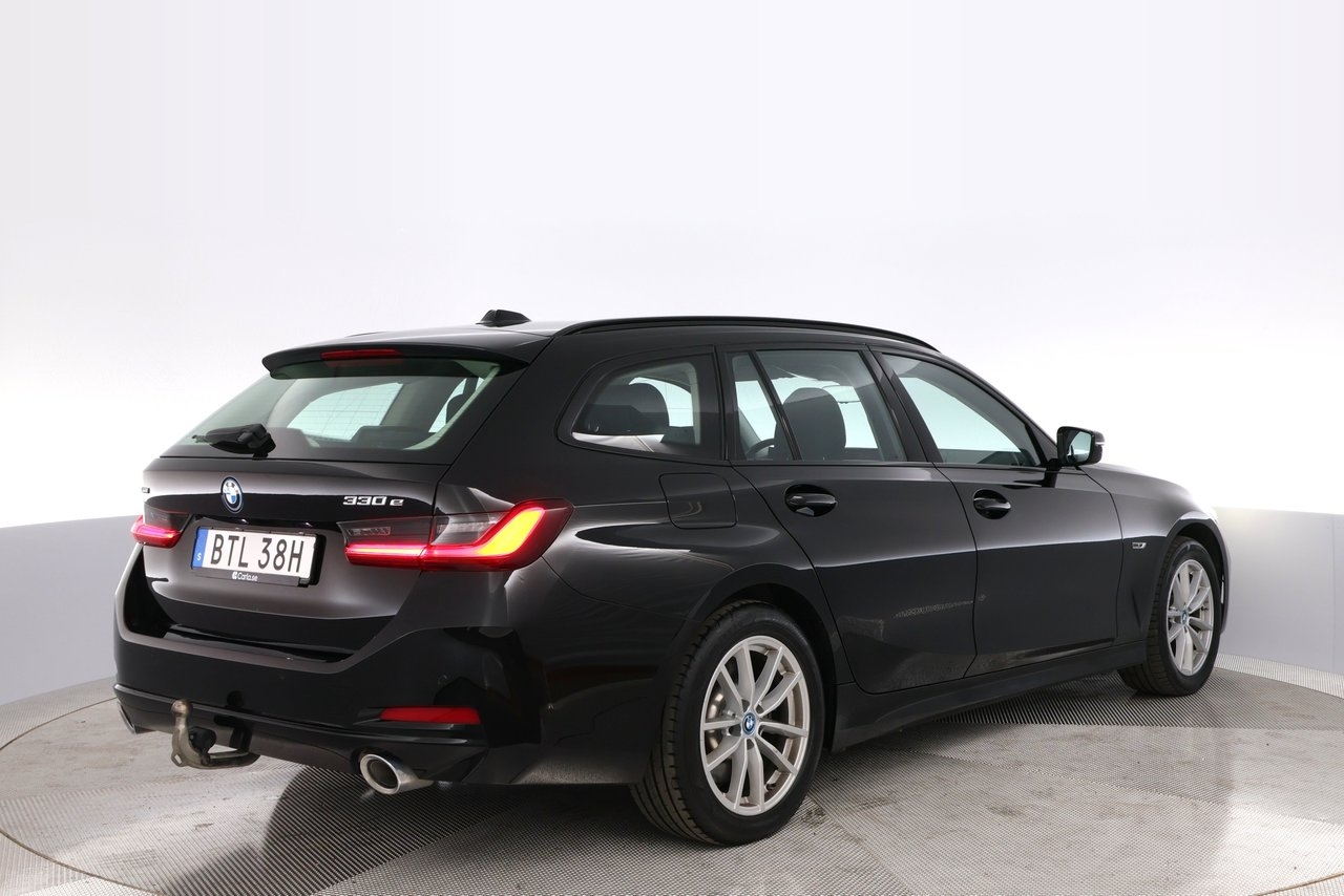 BMW 330e 2023, bild 5/10