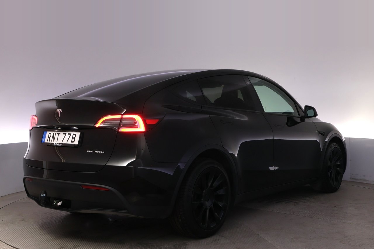 Tesla Model Y 2023, bild 5/10