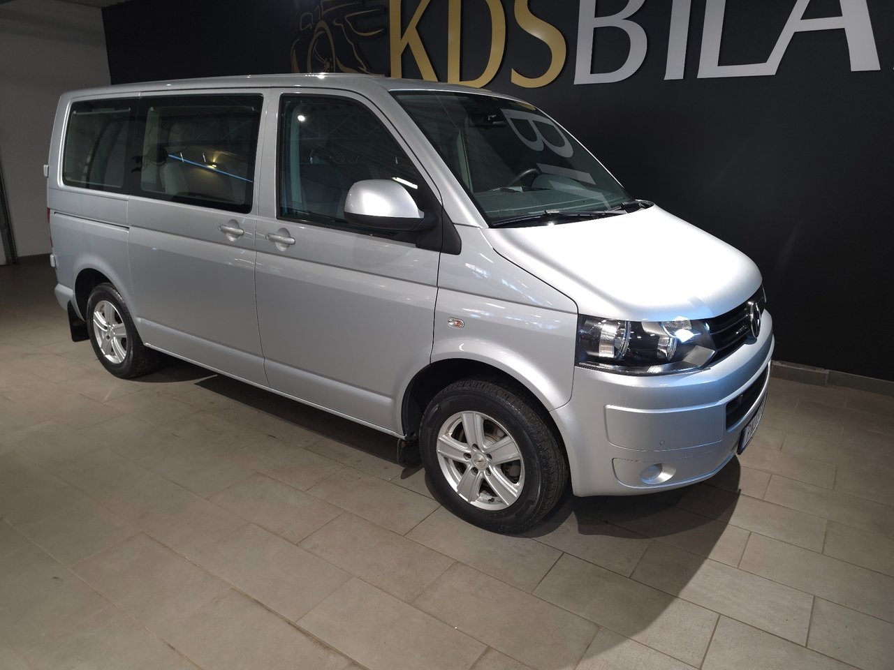 Volkswagen Caravelle 2.0 TDI Comfortline 2015, bild 4/10