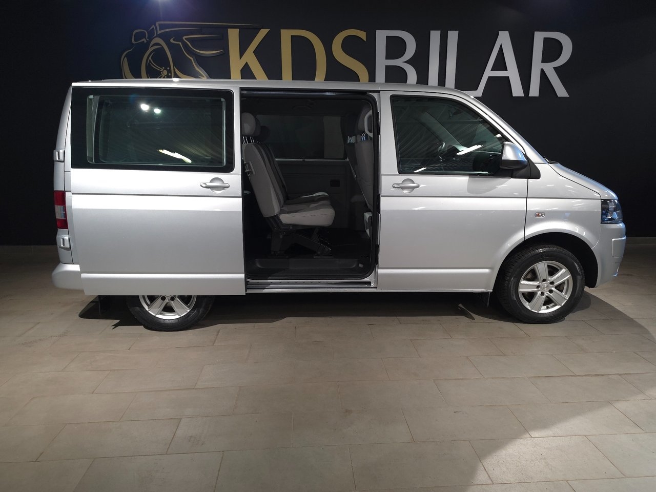 Volkswagen Caravelle 2.0 TDI Comfortline 2015, bild 6/10