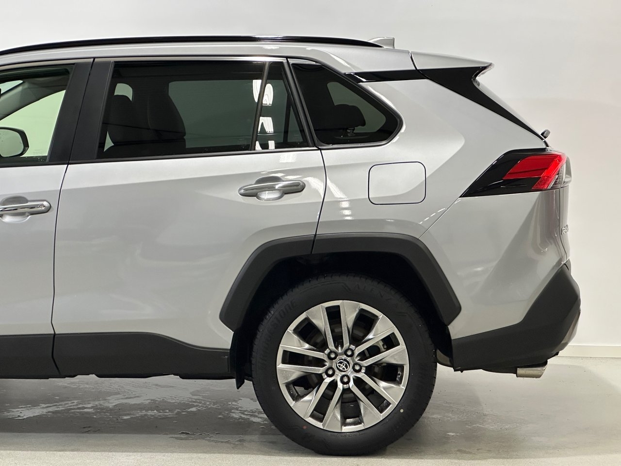 Toyota RAV4 2.5 Hybrid Executive 2023, bild 7/10