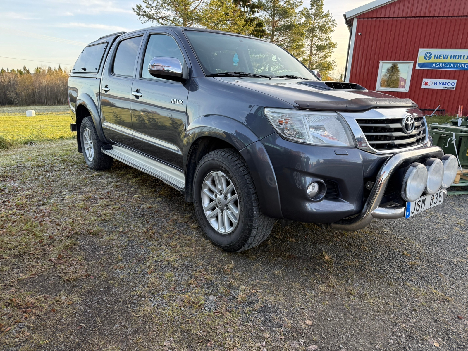 Toyota Hilux 3.0 D-4D 2013, bild 2/8