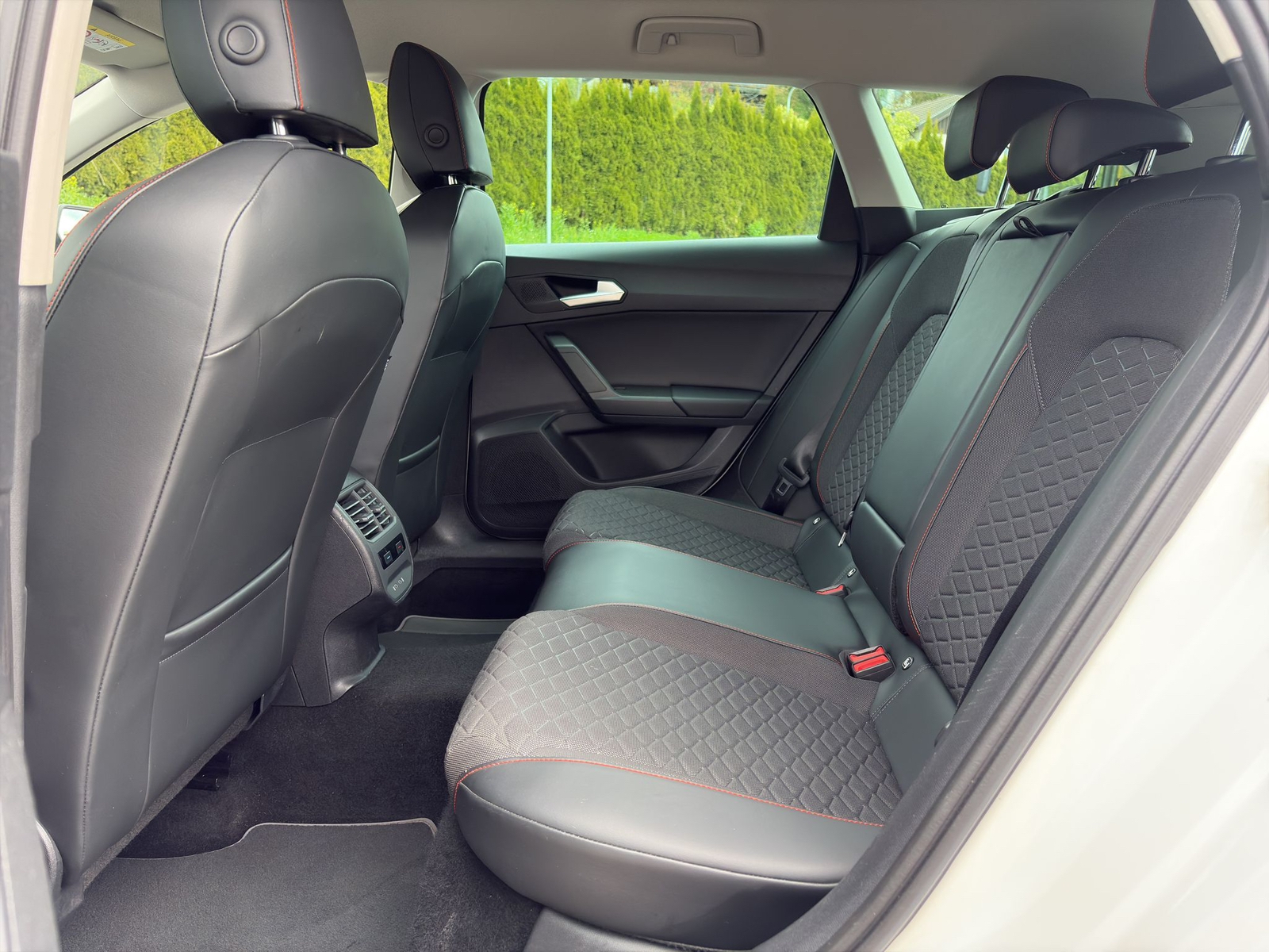 Seat Leon 1.4 e-HYBRID FR 2021, bild 2/9