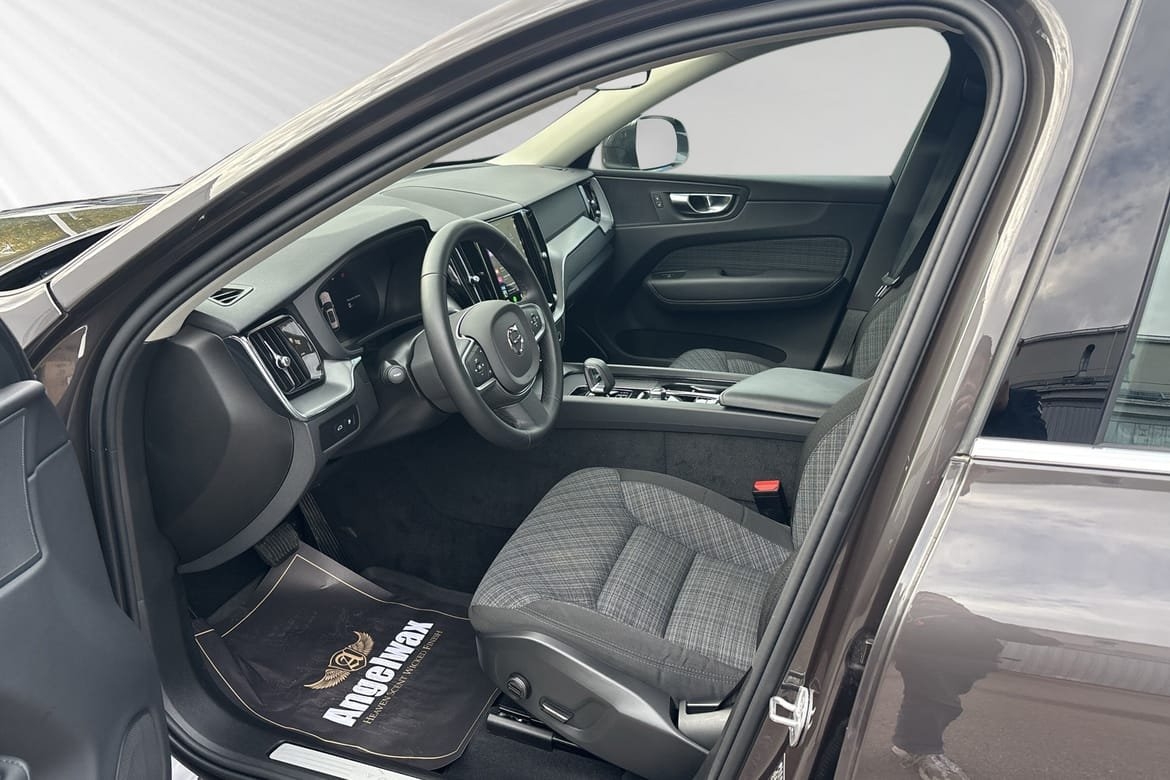 Volvo XC60 T6 Core Nordic 2025, bild 7/10