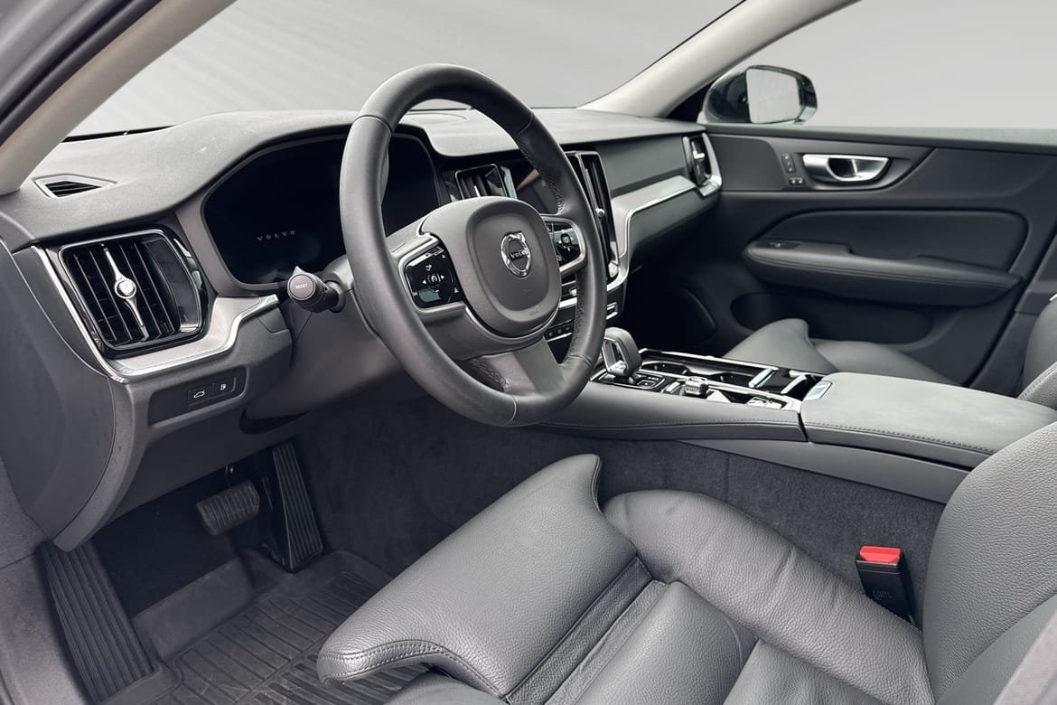 Volvo V60 T6 Plus Dark Nordic 2026, bild 7/10