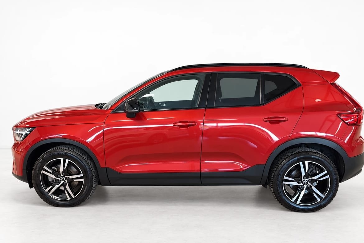 Volvo XC40 B4 Plus Dark 2024, bild 2/10