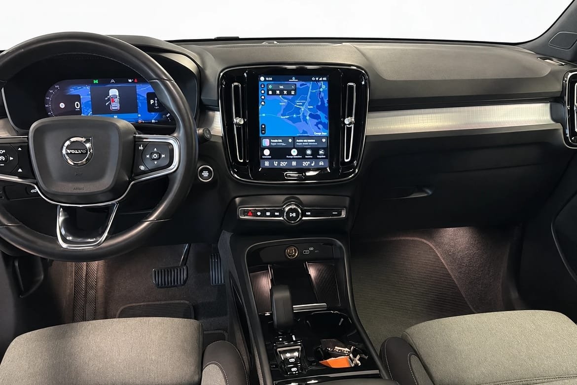 Volvo XC40 B4 Plus Dark 2024, bild 7/10