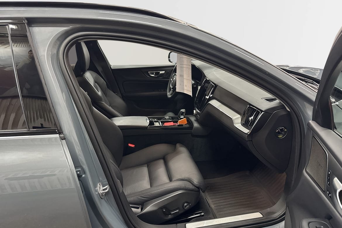 Volvo V60 Plus Dark 2024, bild 5/10