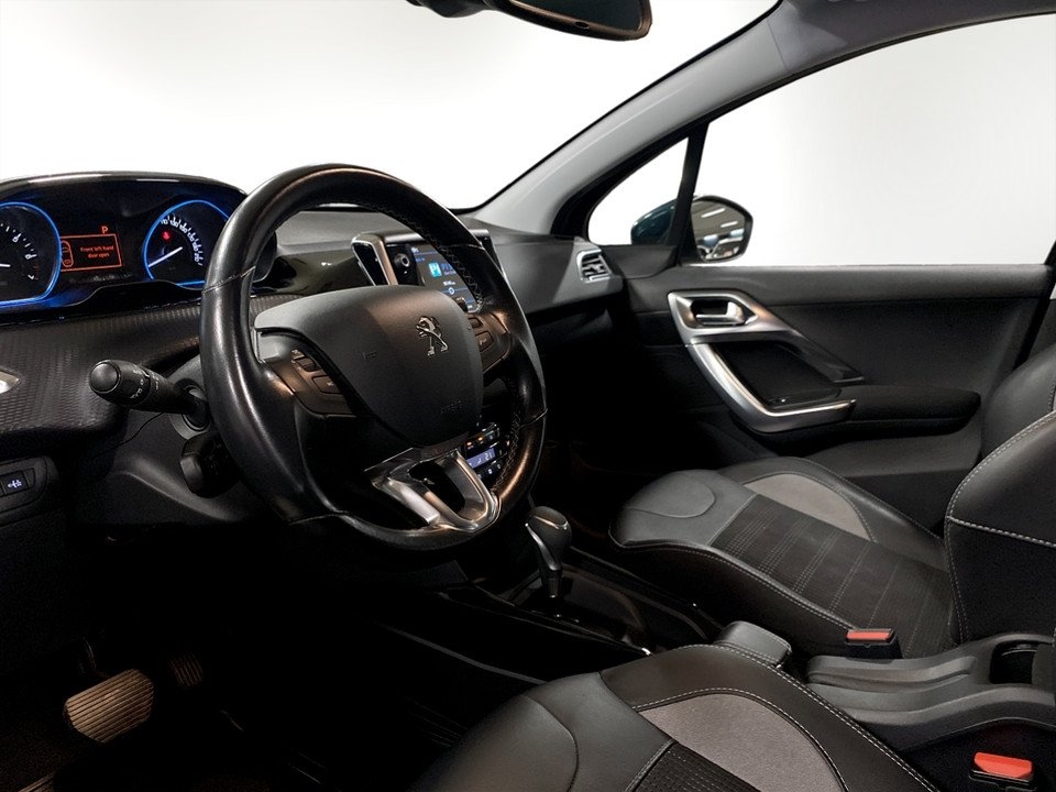 Peugeot 2008 1.2 PureTech 110 Allure 2017, bild 4/10