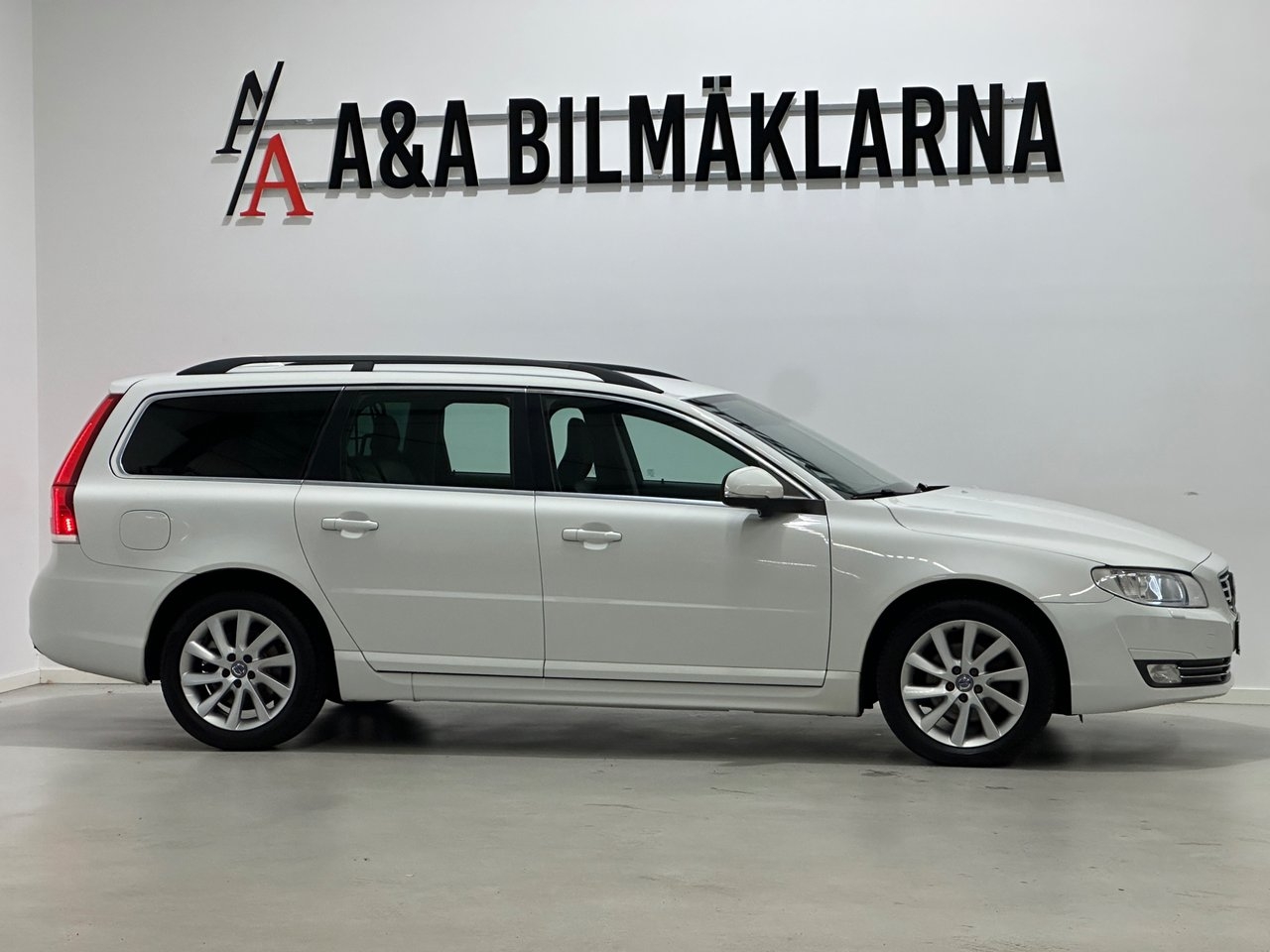 Volvo V70 D3 Momentum Classic 2016, bild 3/10