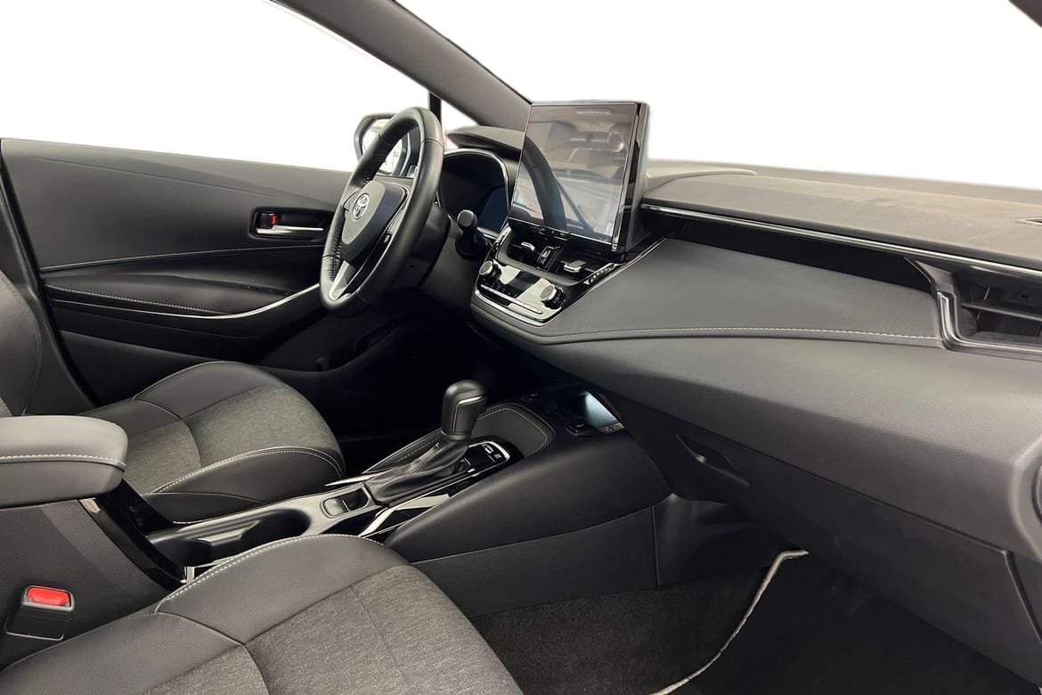 Toyota Corolla 1.8 Hybrid Style 2024, bild 6/10