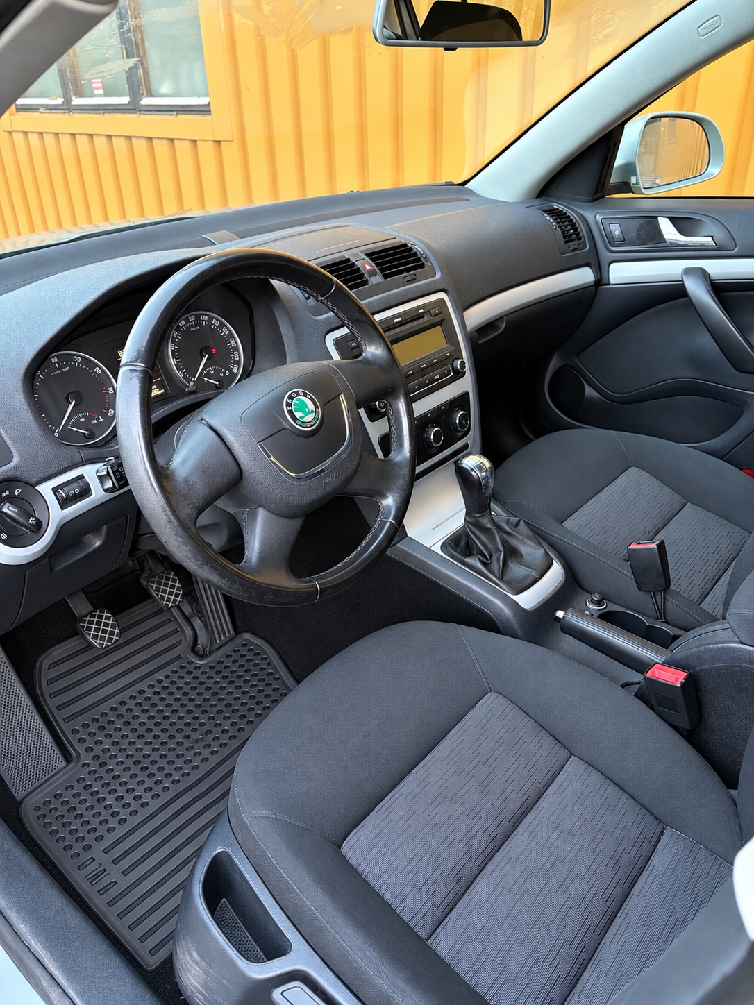 Skoda Octavia 1.4 TSI 2010, bild 4/7