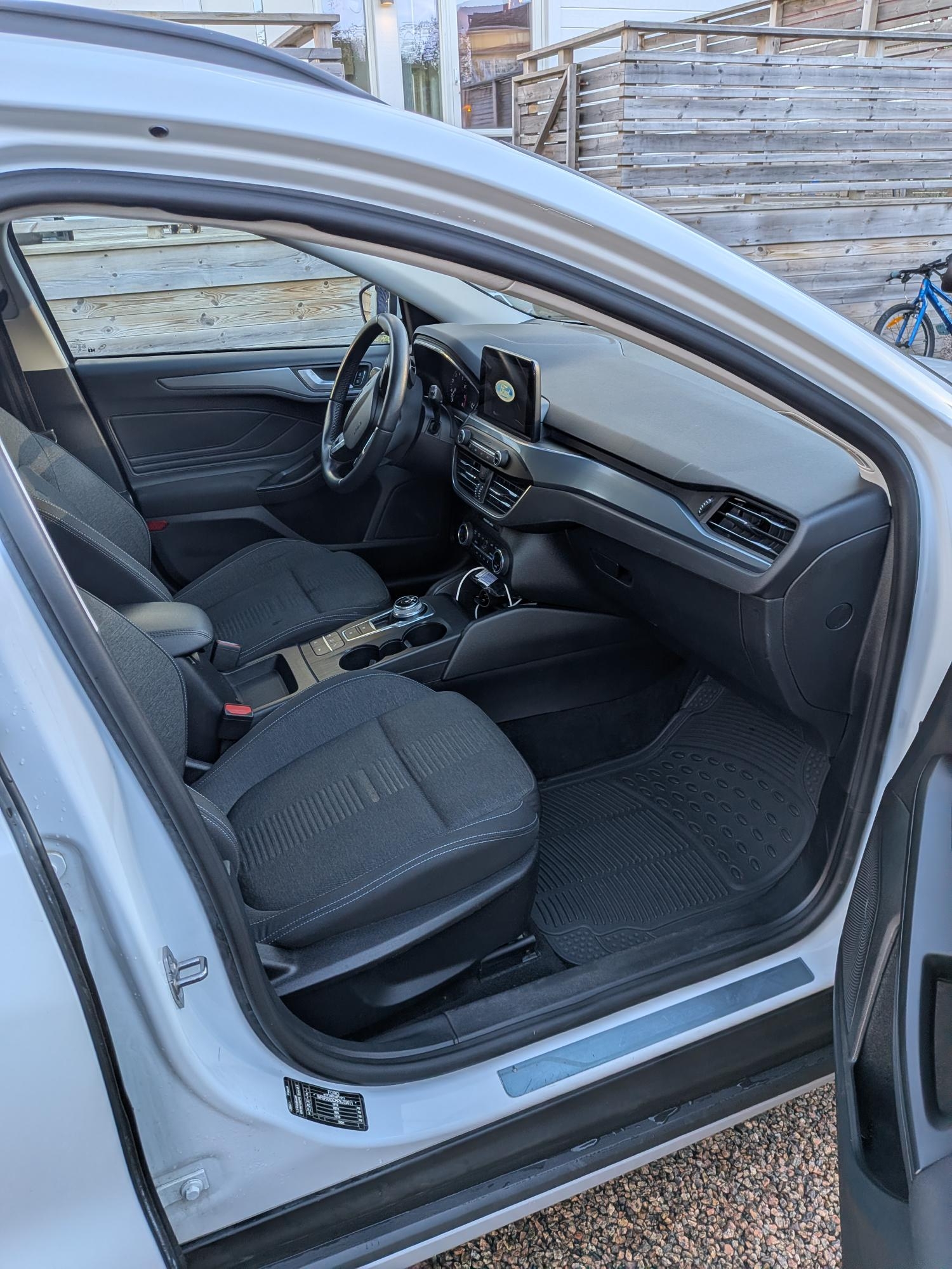 Ford Focus 1.0 EcoBoost 2020, bild 4/6