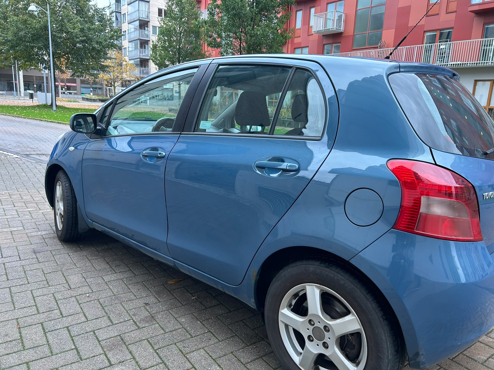 Toyota Yaris 1.3 2007, bild 4/9