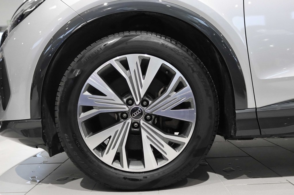 Audi Q4 e-tron 45 2023, photo 3/10