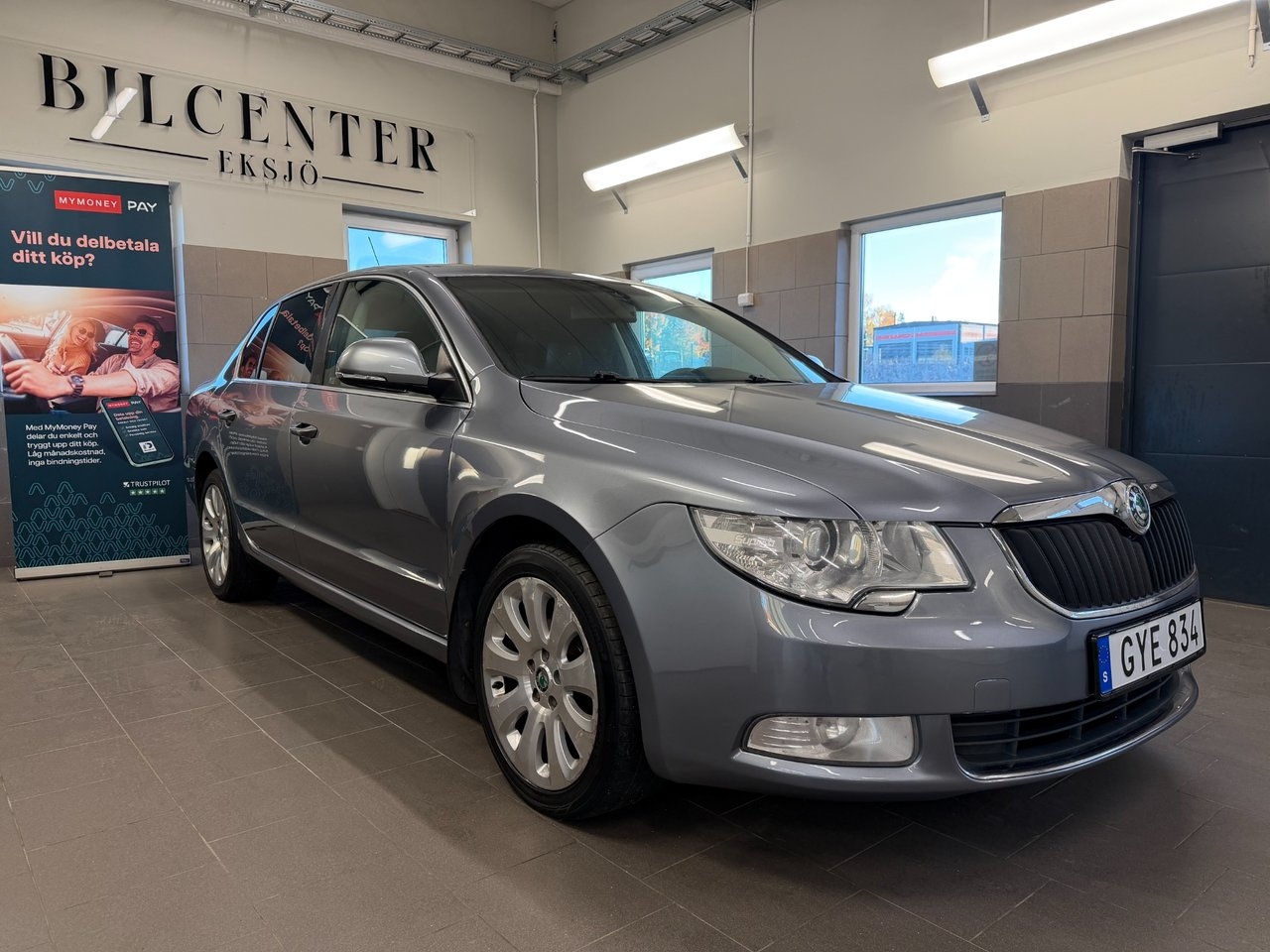 Skoda Superb 2.0 TDI Elegance 2009, bild 5/10