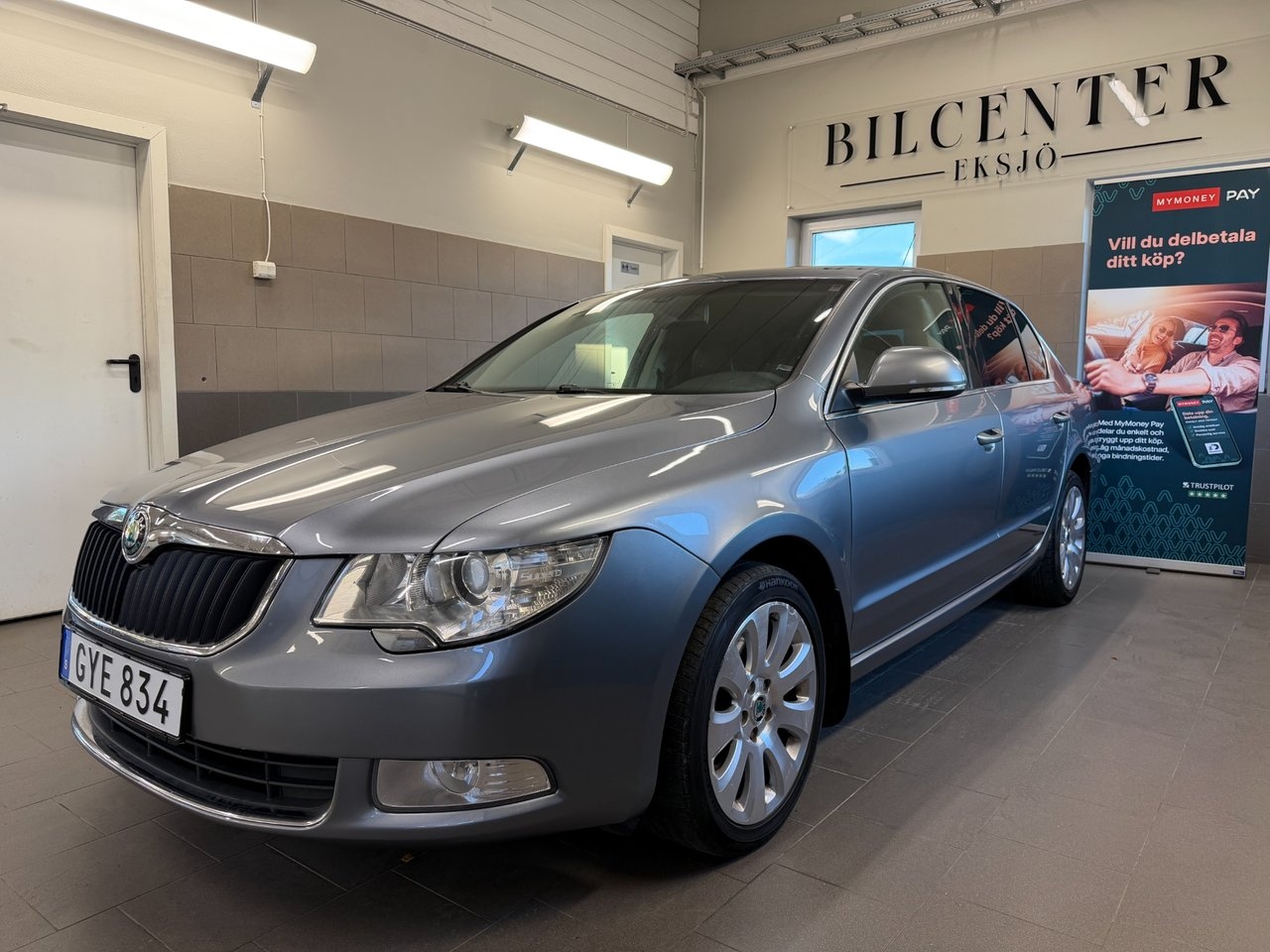 Skoda Superb 2.0 TDI Elegance 2009, bild 6/10
