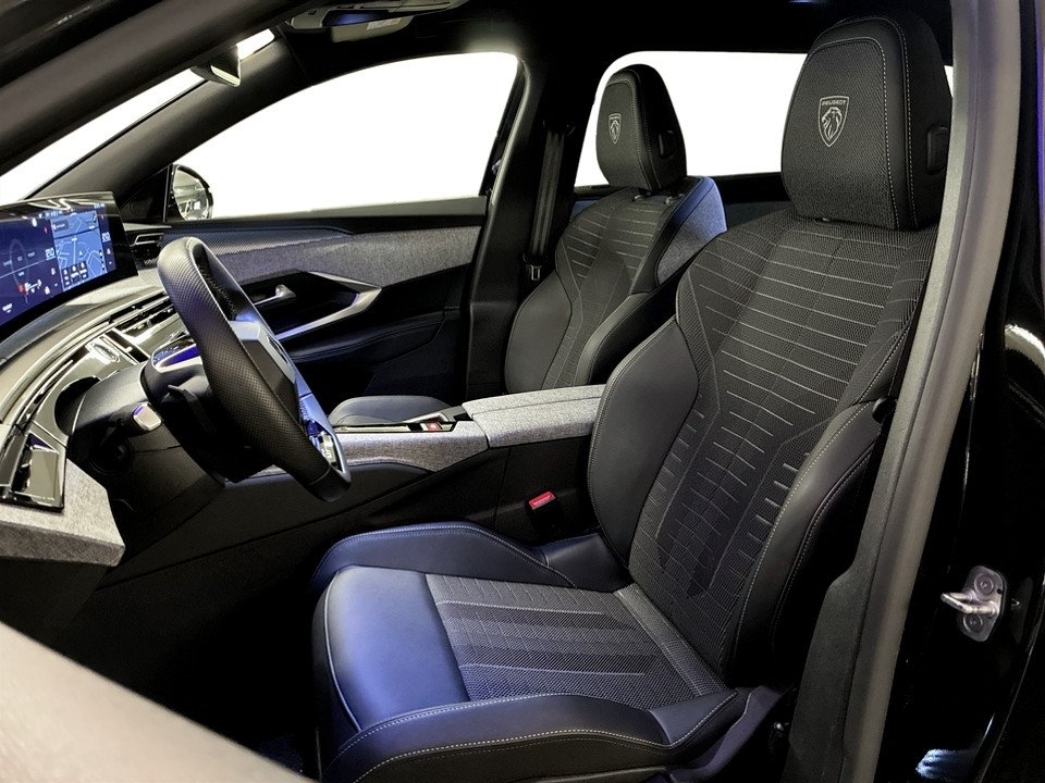 Peugeot 5008 1.2 Hybrid 145 GT 2025, bild 4/10