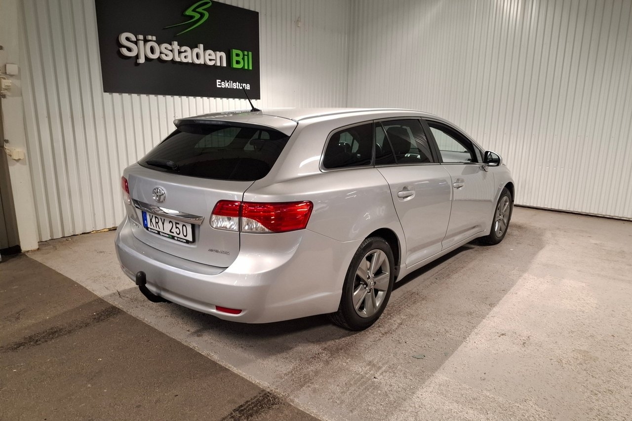 Toyota Avensis 2015, bild 7/10