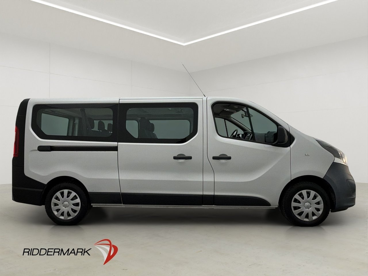 Opel Vivaro 2015, bild 2/10