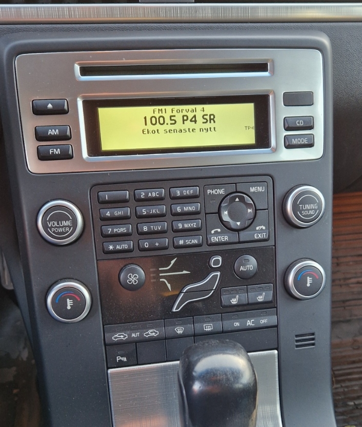 Volvo V70 2.4D 2010, photo 5/7