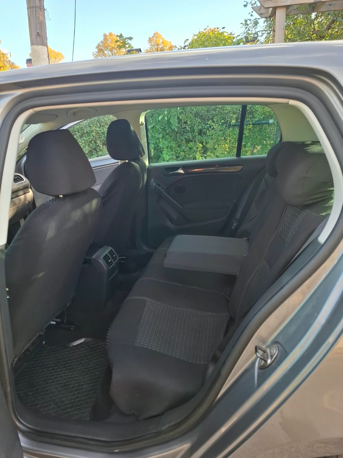 Volkswagen Golf 1.6 TDI 2011, bild 6/6