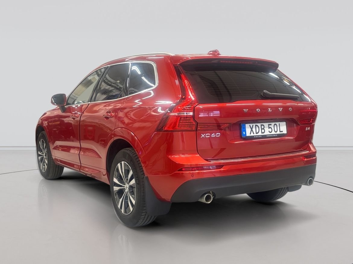 Volvo XC60 B4 Diesel Momentum Advanced 2021, bild 3/10