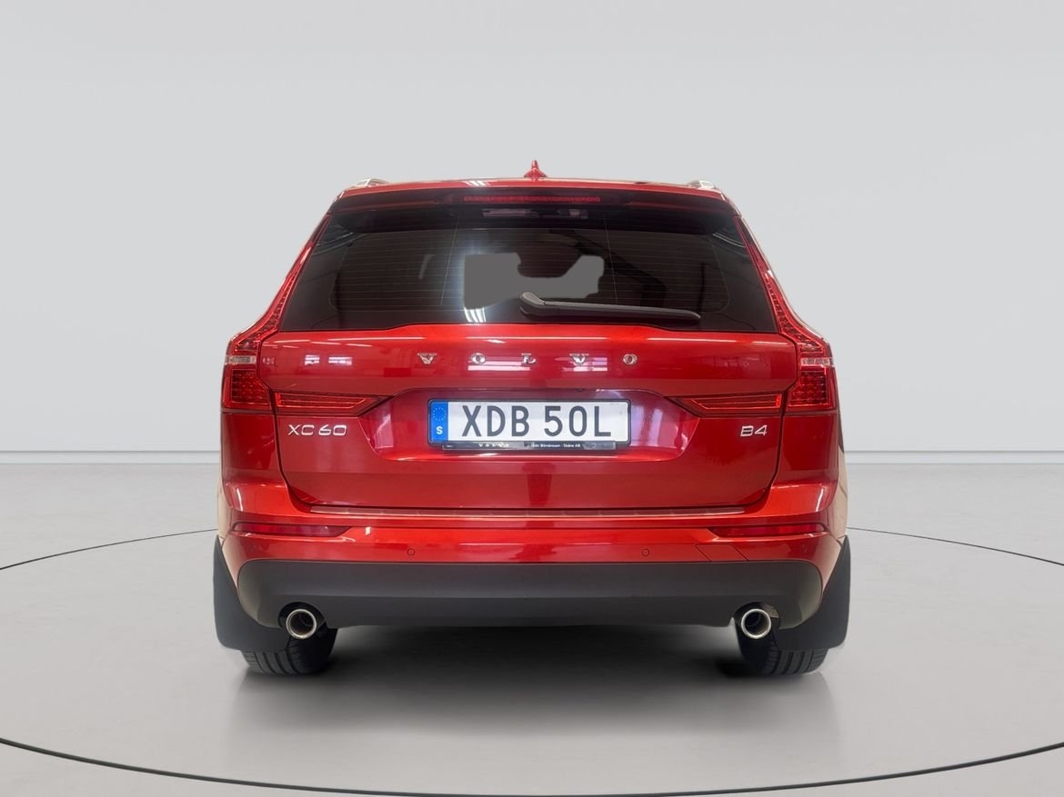 Volvo XC60 B4 Diesel Momentum Advanced 2021, bild 4/10