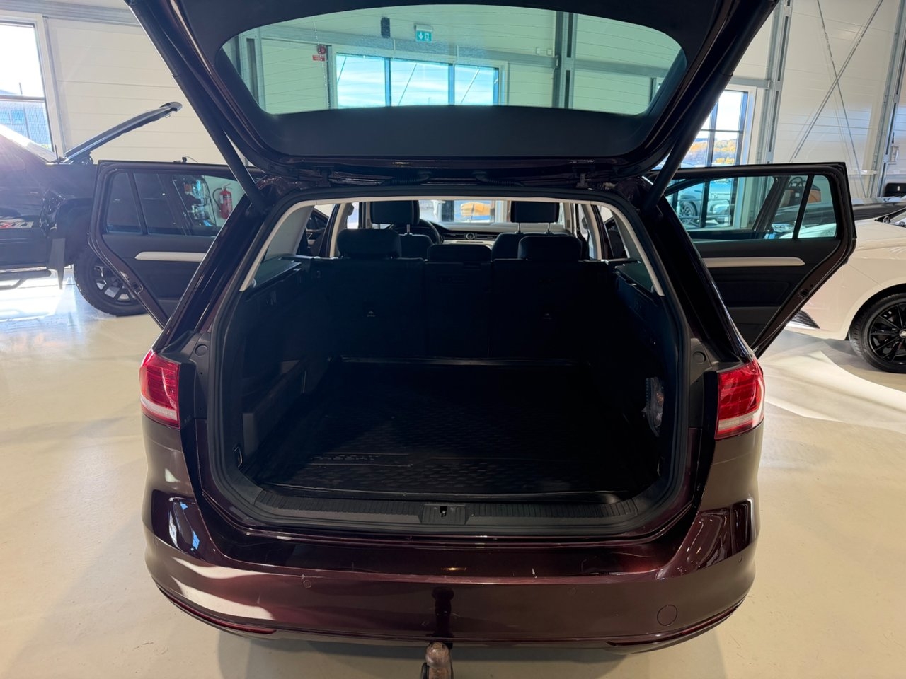 Volkswagen Passat 2.0 TDI SCR 2017, kuva 9/10