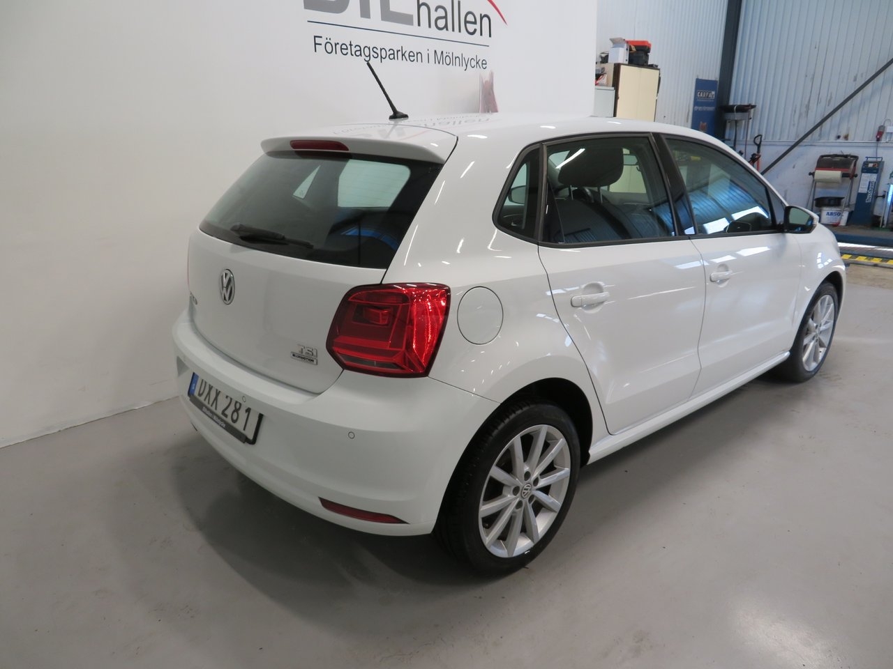 Volkswagen Polo 1.2 TSI Masters 2015, bild 4/9