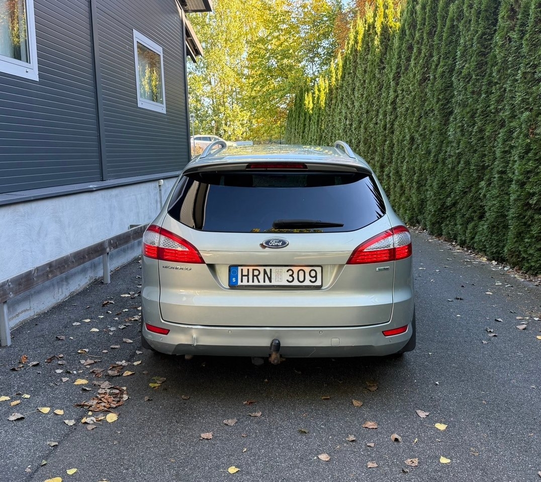 Ford Mondeo 2.0 Titanium 2009, bild 4/6