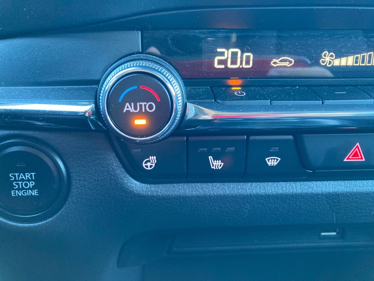 Mazda CX-30 2.0 e-SKYACTIV-G 150 2021, bild 6/10