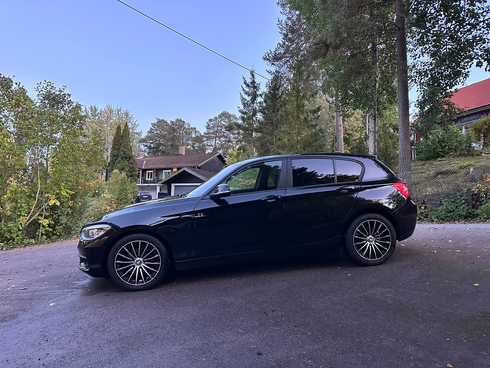 BMW 116d 2016, bild 2/10