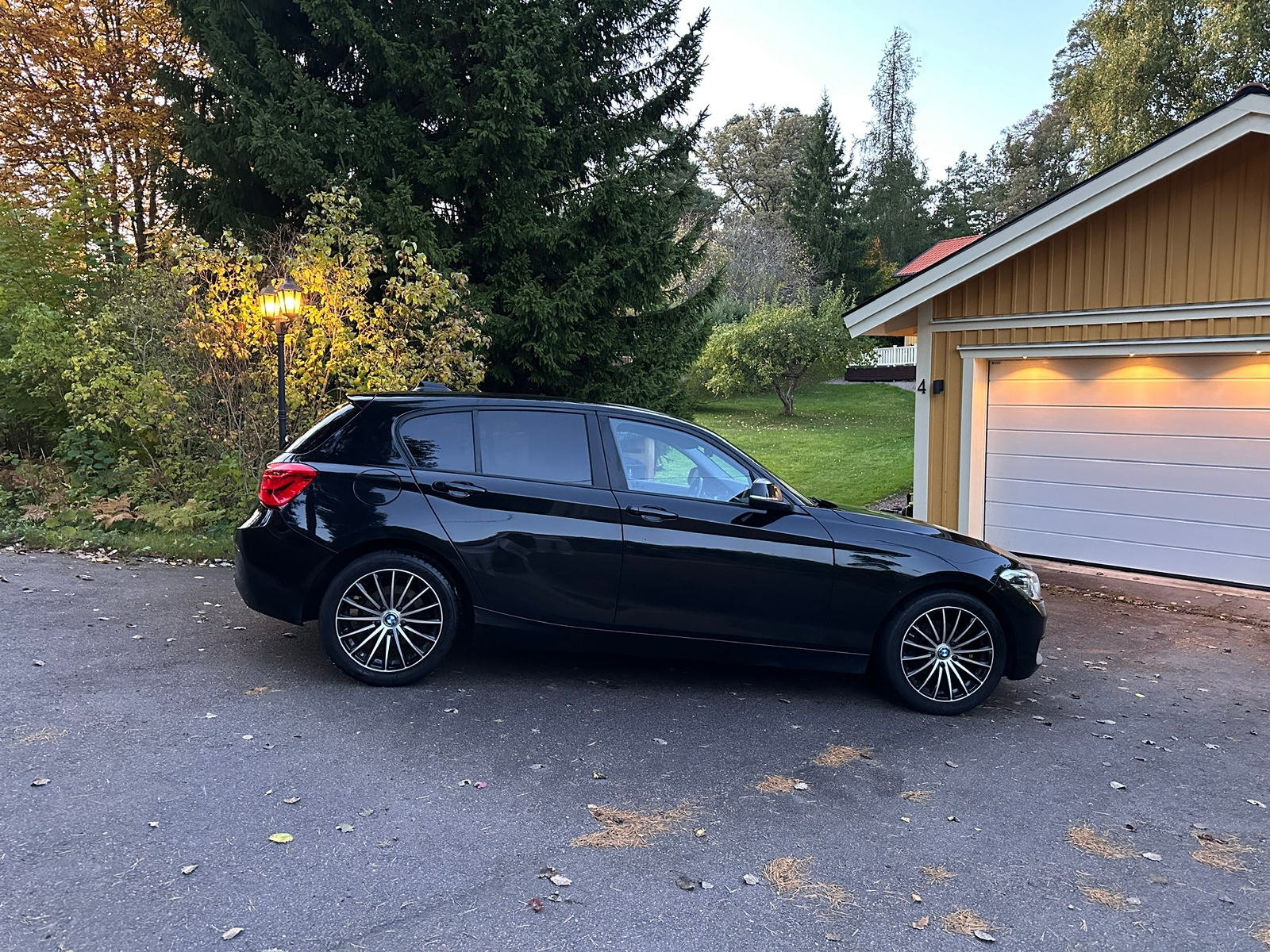 BMW 116d 2016, bild 4/10