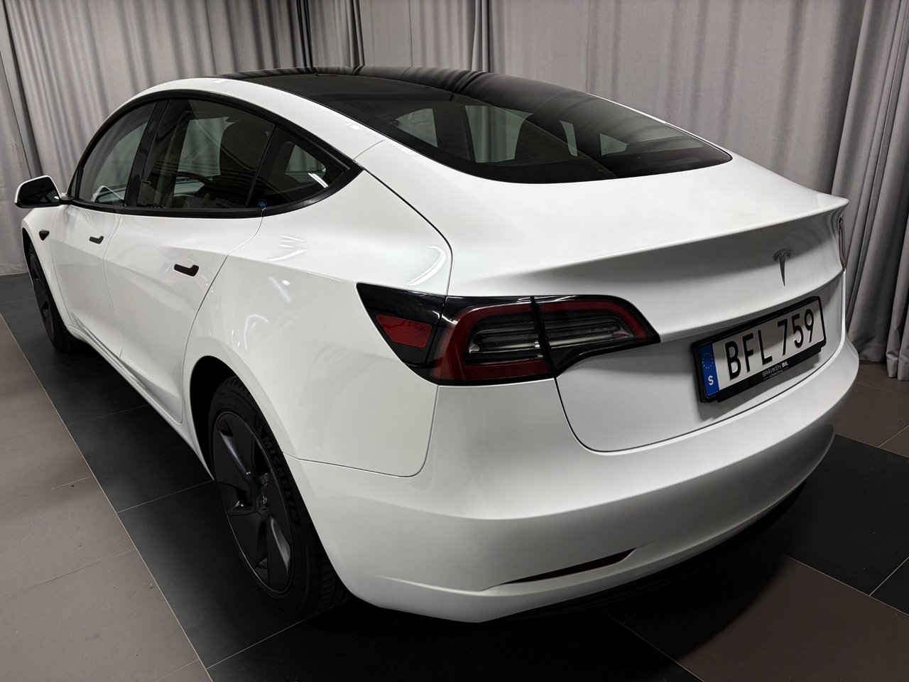 Tesla Model 3 2023, bild 4/10