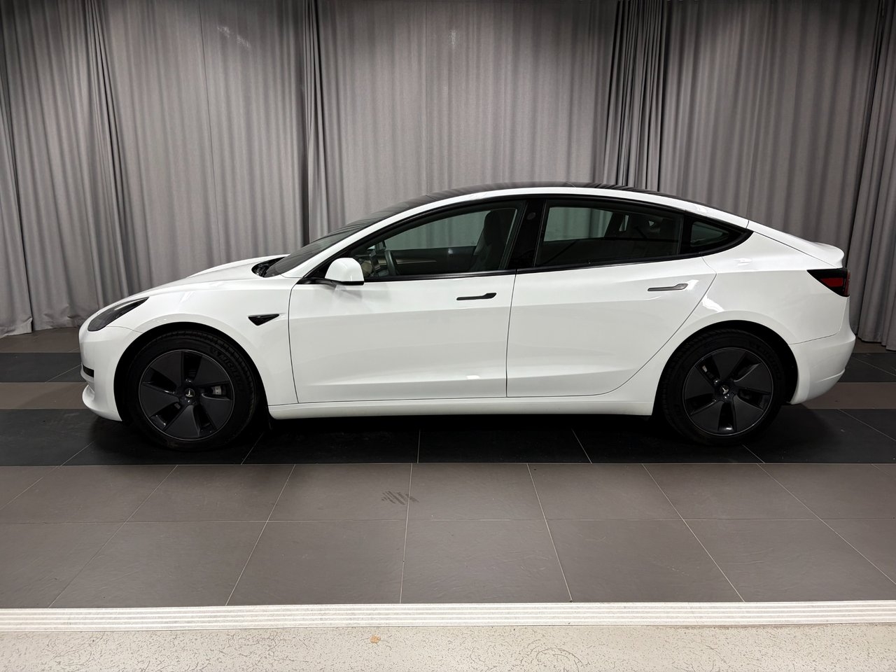 Tesla Model 3 2023, bild 3/10