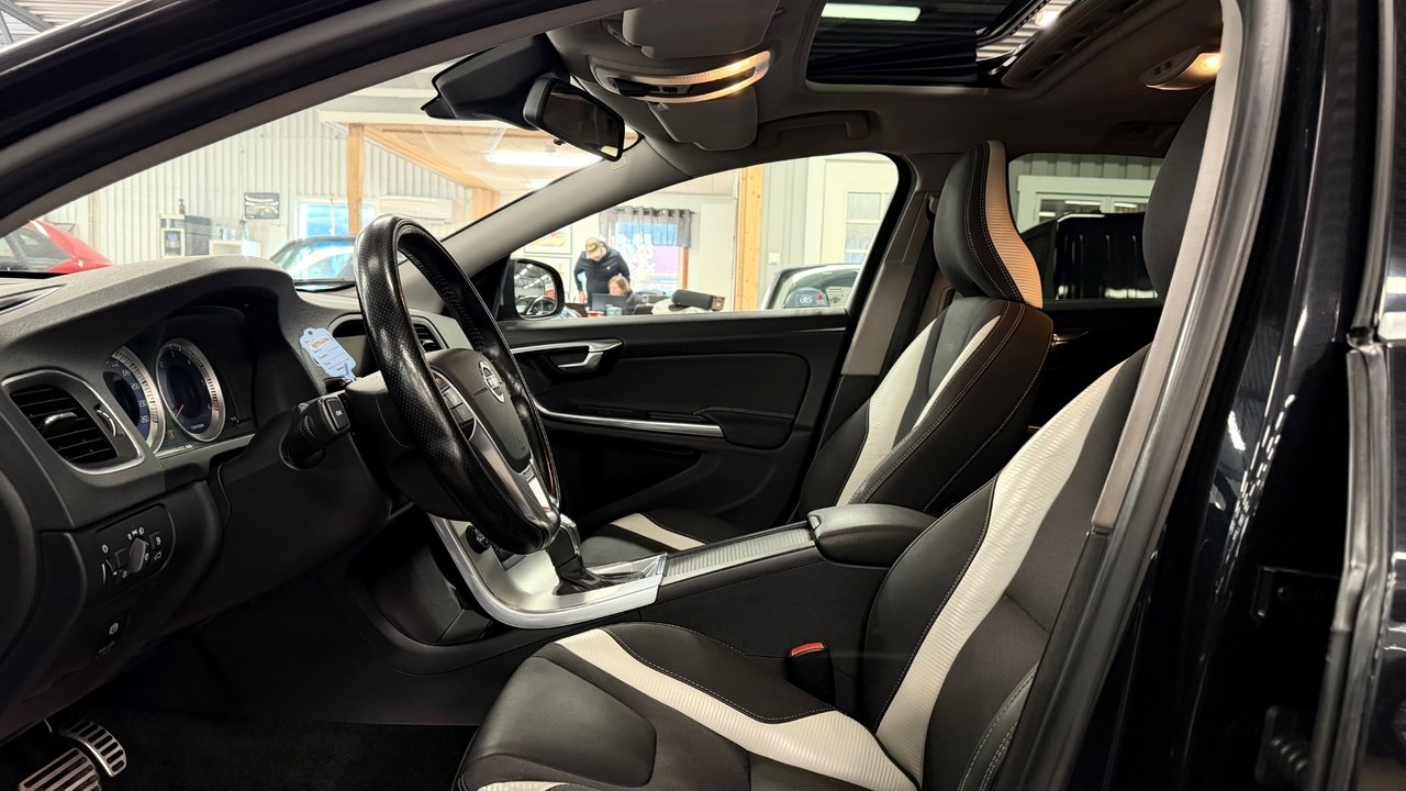 Volvo V60 R Design 2013, bild 7/9