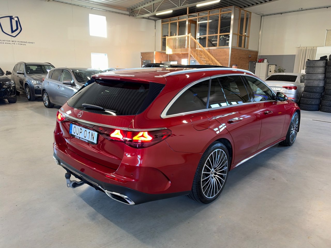 Mercedes-Benz E 300 2024, bild 6/10