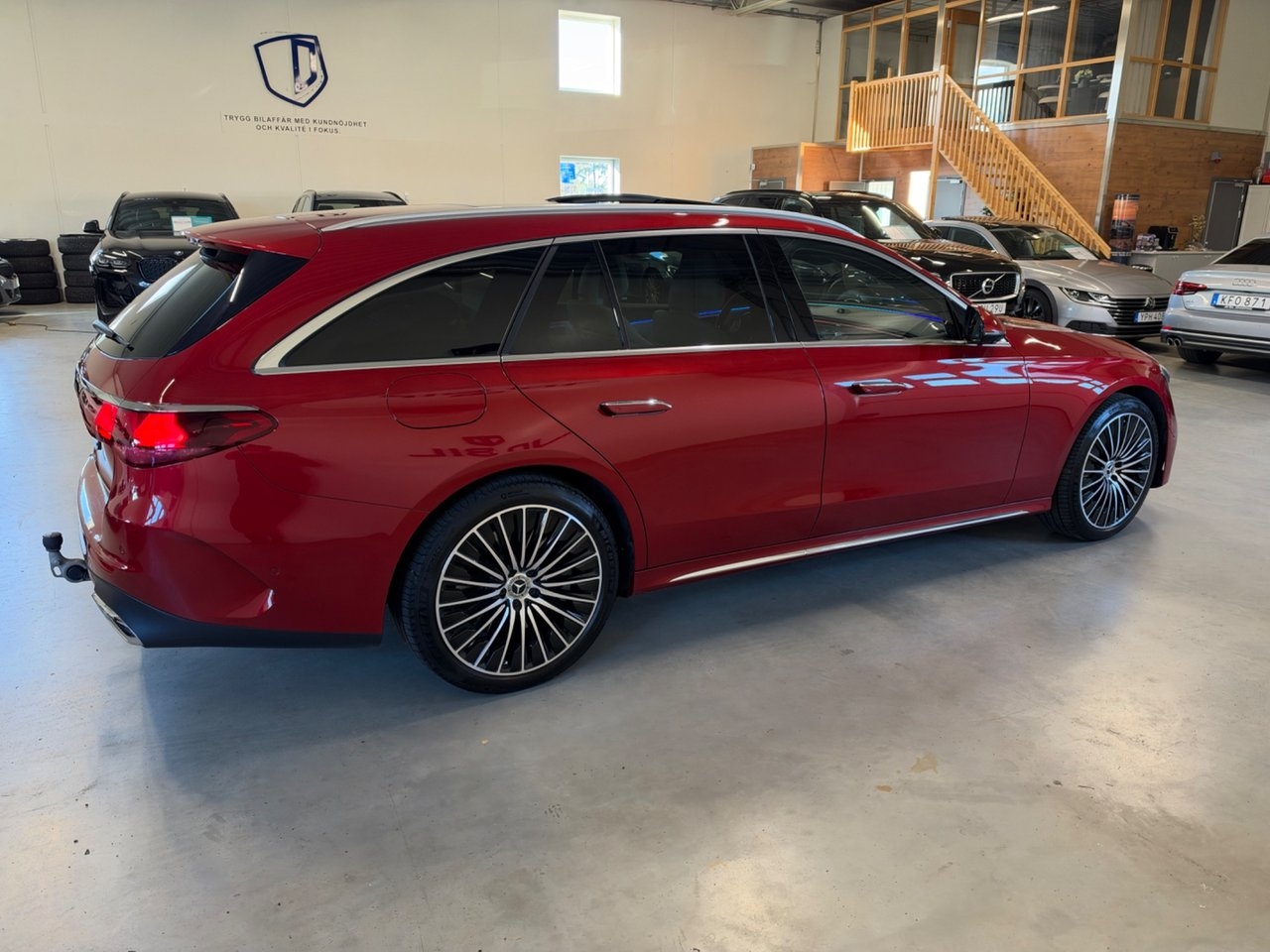 Mercedes-Benz E 300 2024, bild 7/10