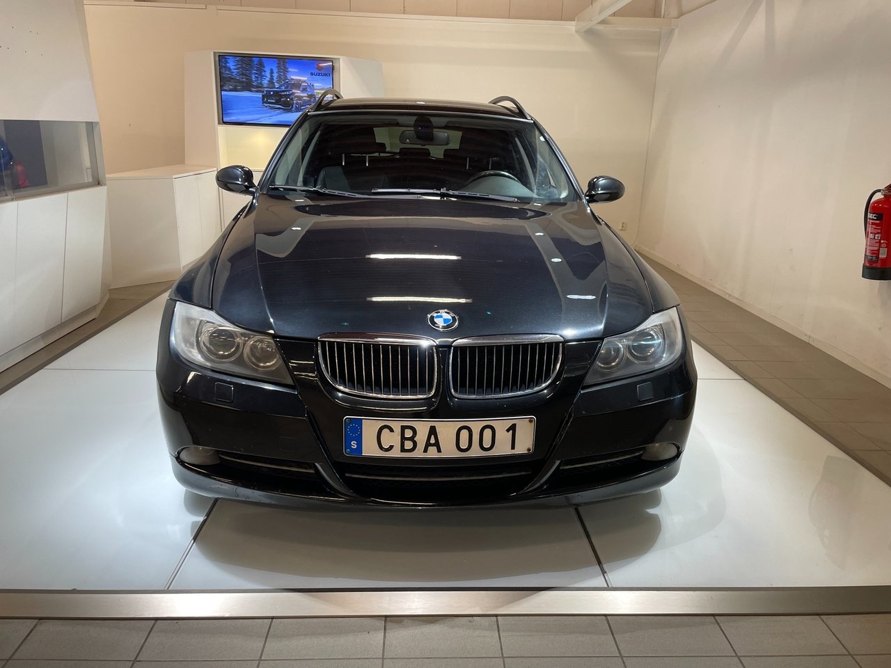 BMW 330xi 2006, bild 2/10