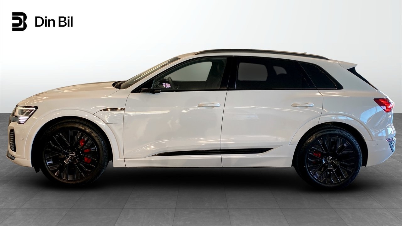 Audi e-tron 55 S line 2024, bild 2/10