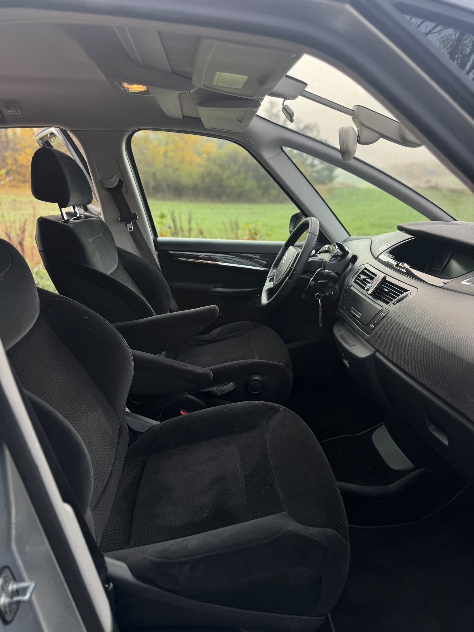 Citroen Grand C4 Picasso HDi 135 FAP EGS 2010, bild 4/10