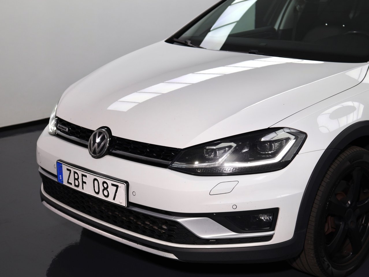 Volkswagen Golf 1.8 TSI 2018, bild 2/10